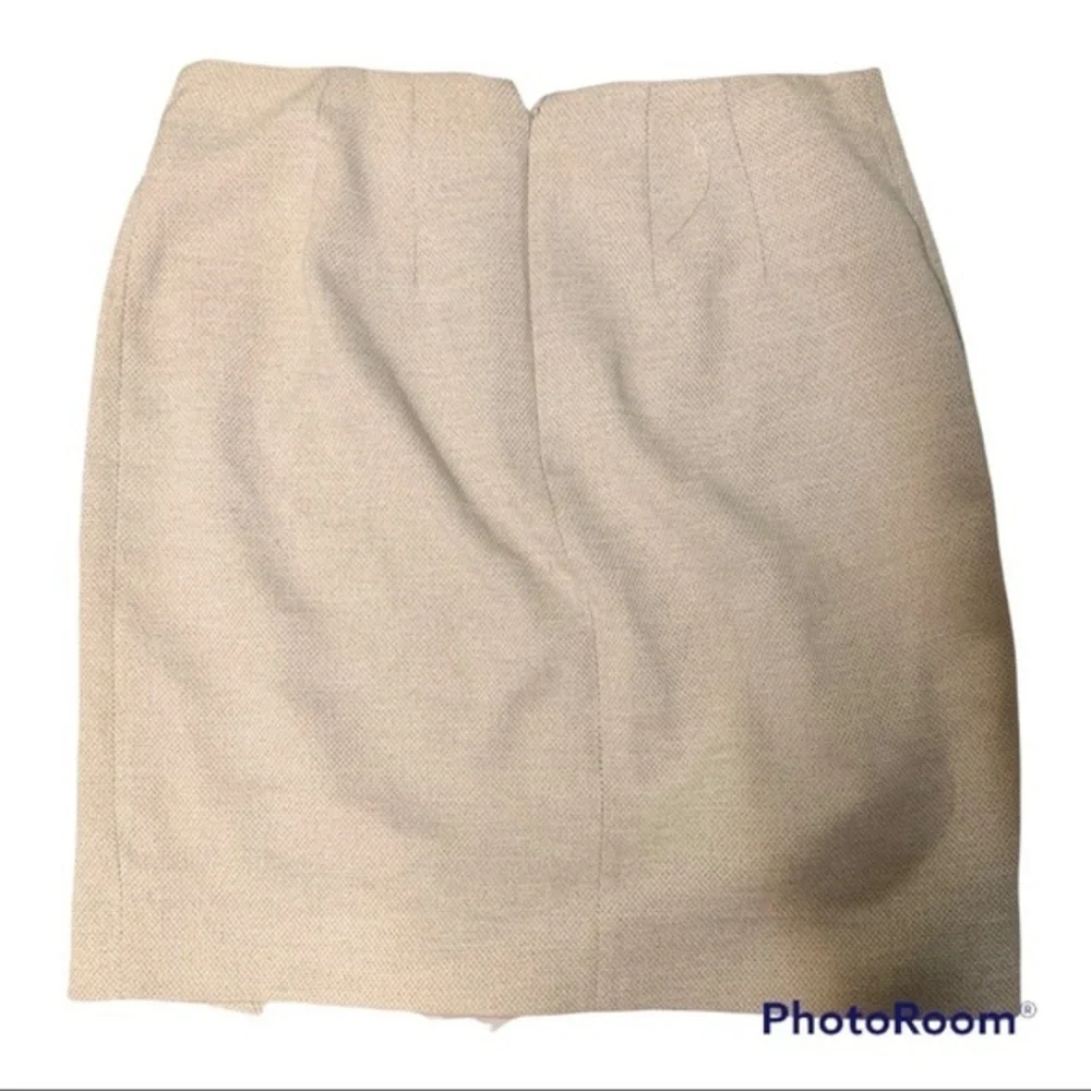White House Black Market Tulip Beige Skirt size 4